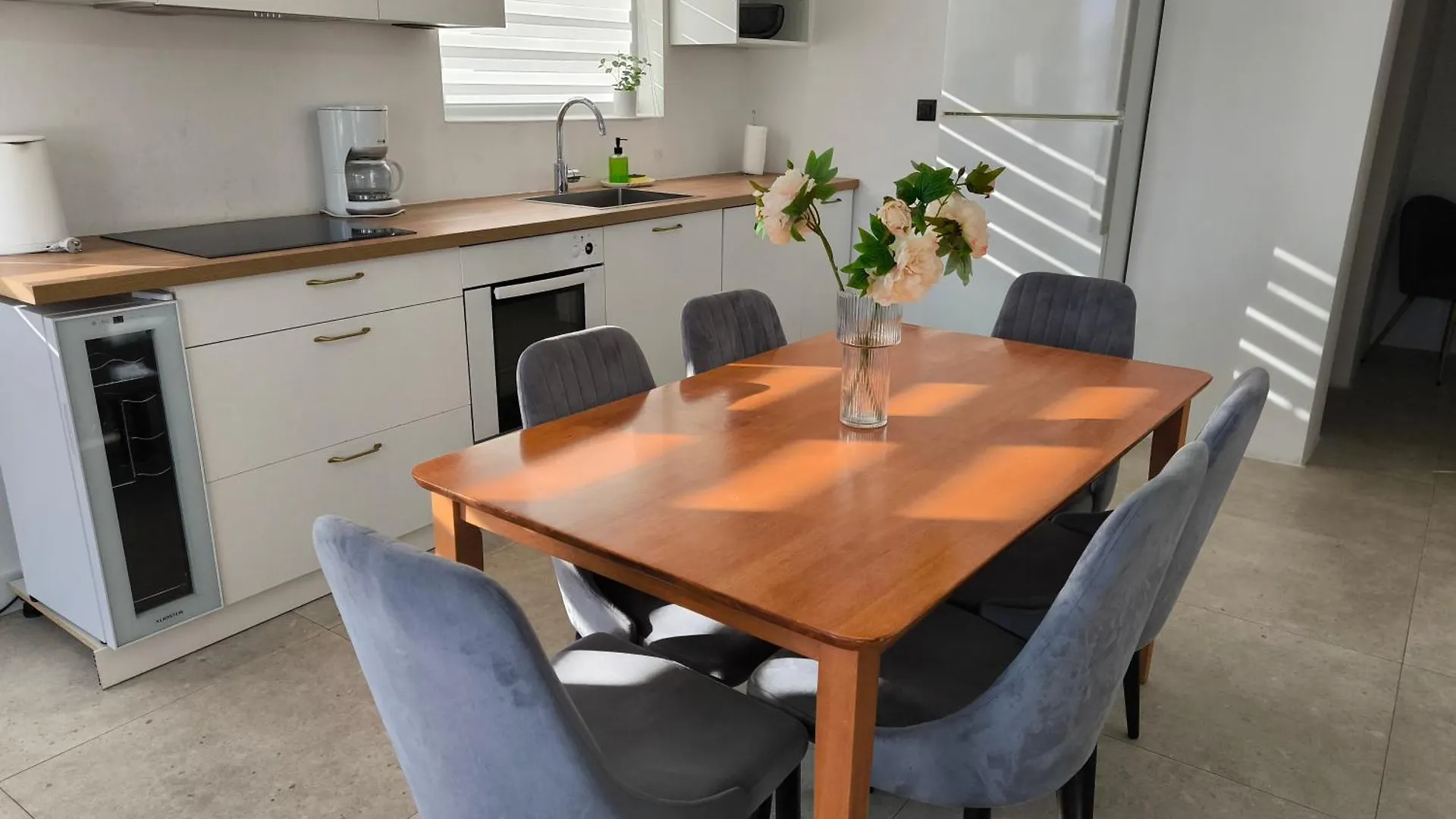 Astramaris Apartments Donji Okrug  0*, Donji Okrug (Ciovo)