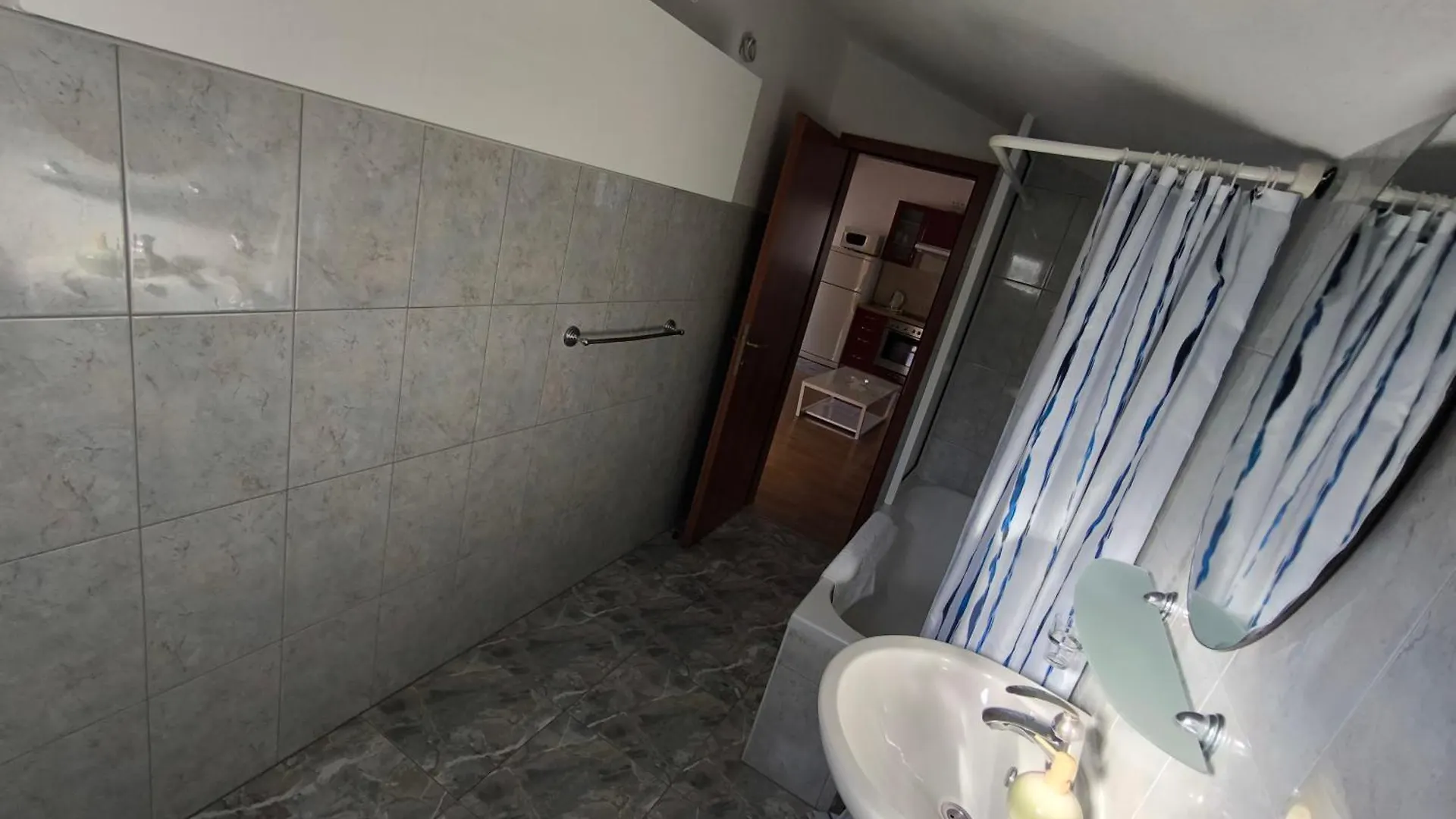 Astramaris Apartments Donji Okrug  Croatia