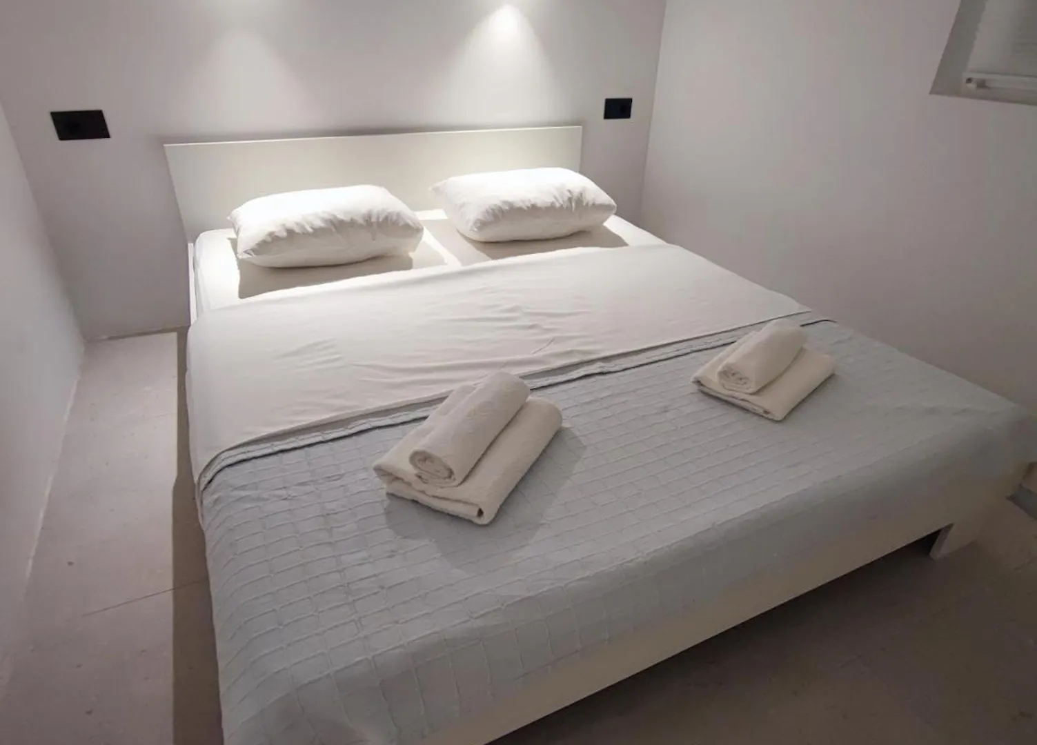 Astramaris Apartments Donji Okrug  Croatia